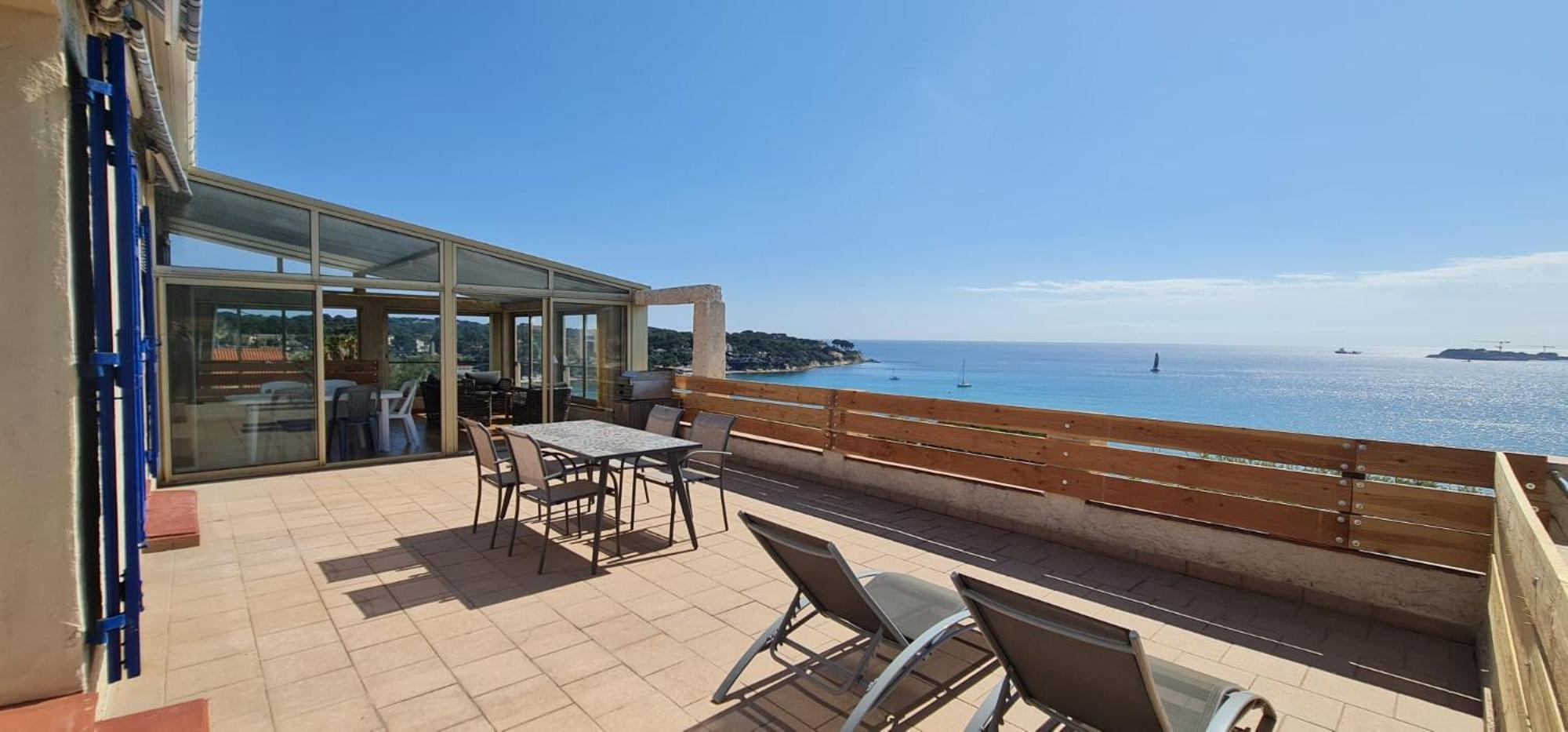 Villa Sur La Mer, 4 Chambres - 8 Personnes Sanary-sur-Mer Exterior photo