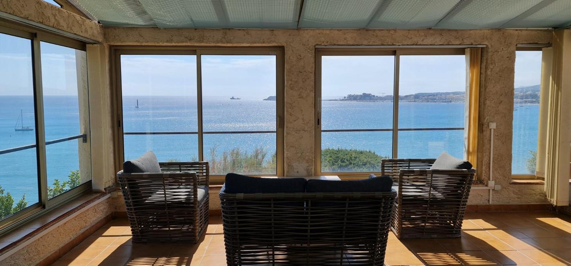 Villa Sur La Mer, 4 Chambres - 8 Personnes Sanary-sur-Mer Exterior photo